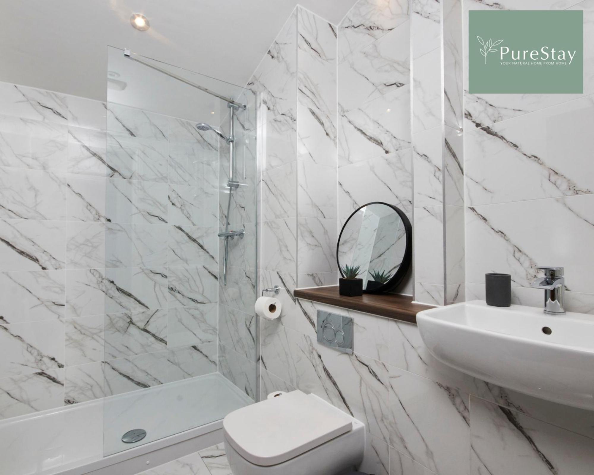 Stunning 5 Bed House in Manchester Sleeps8 wParking Exterior foto